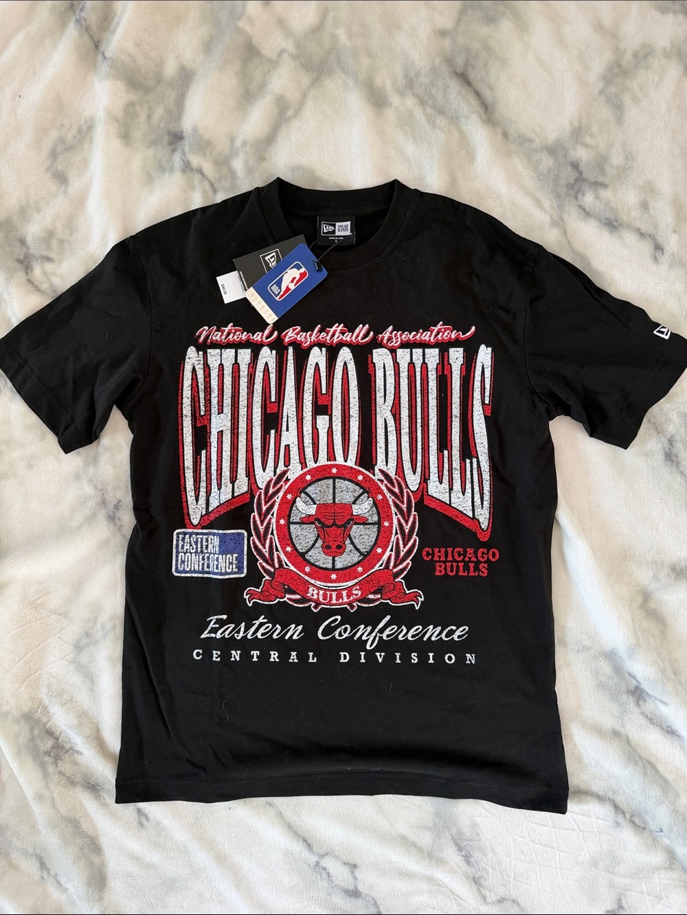 New Era Black Chicago Bulls Graphic Tee with Red & White Accents